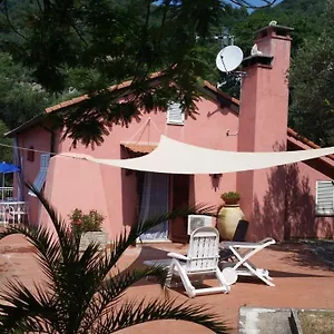 Casa Oleandro Finale Ligure